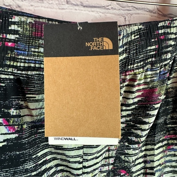 NWT the north face easy wind short black beta relaxed fit outdoor gorpcore - Picture 3 of 8